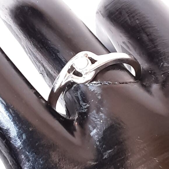 Slender Ring Silver Tone Metal Cradling Single Clear Stone - Picture 1 of 10